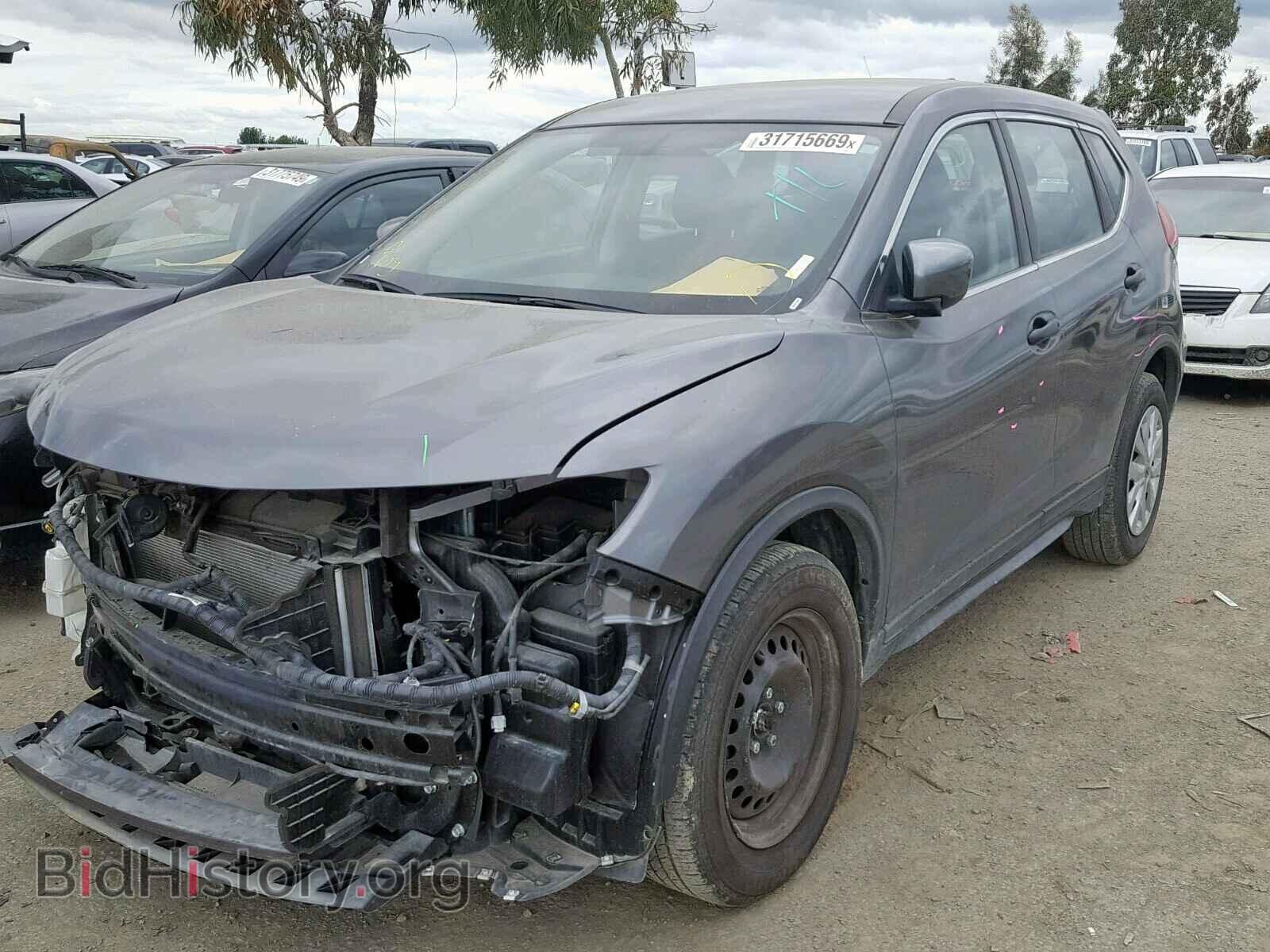 2017 NISSAN ROGUE S - VIN: KNMAT2MT4HP544936 - Фото 2