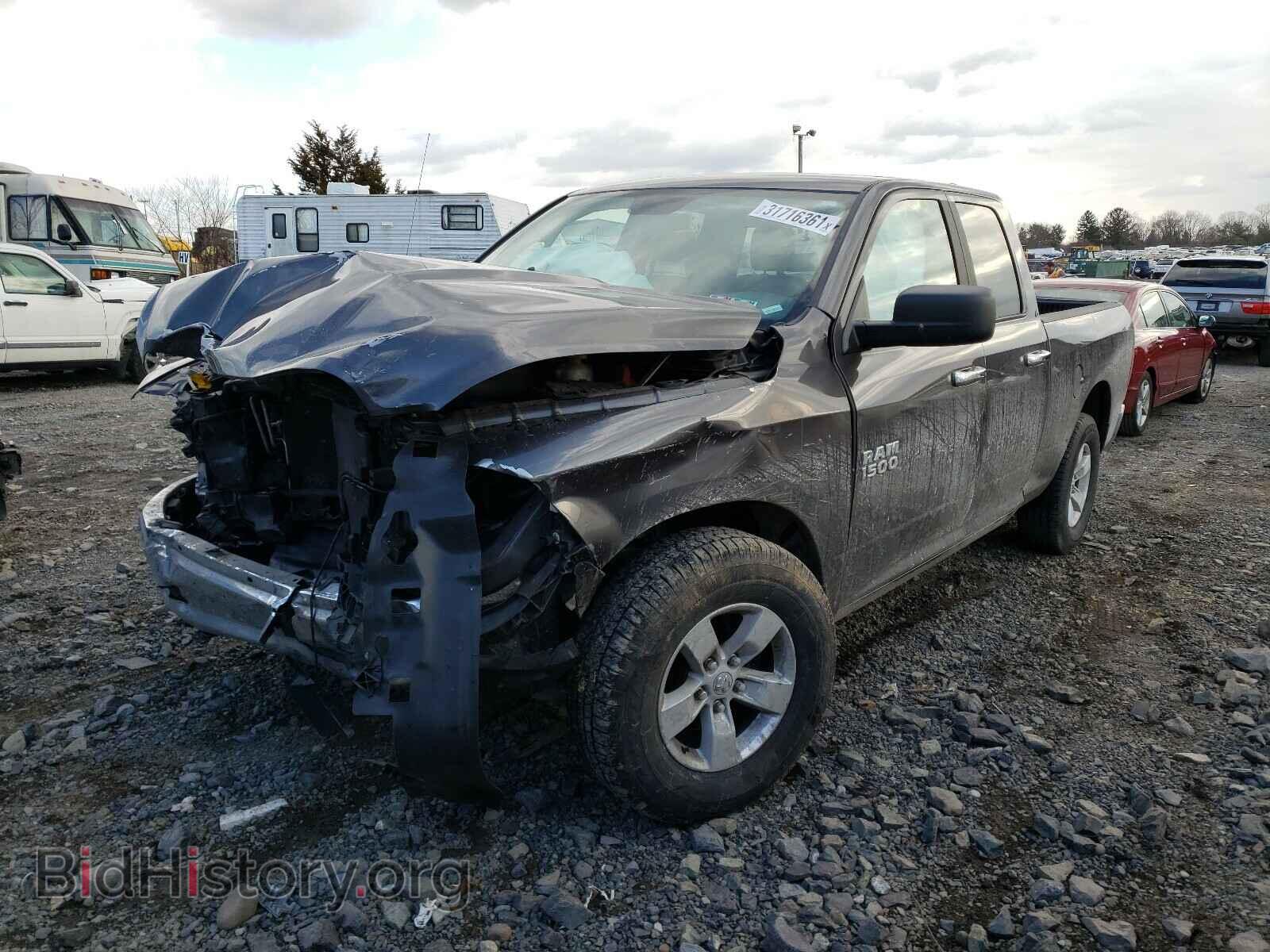 2017 RAM 1500 - VIN: 1C6RR6GG3HS741561 - Photo 2