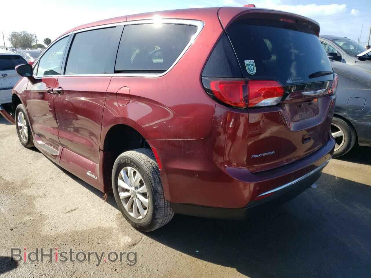 2019 CHRYSLER PACIFICA - VIN: 2C4RC1FG1KR638971 - Фото 3