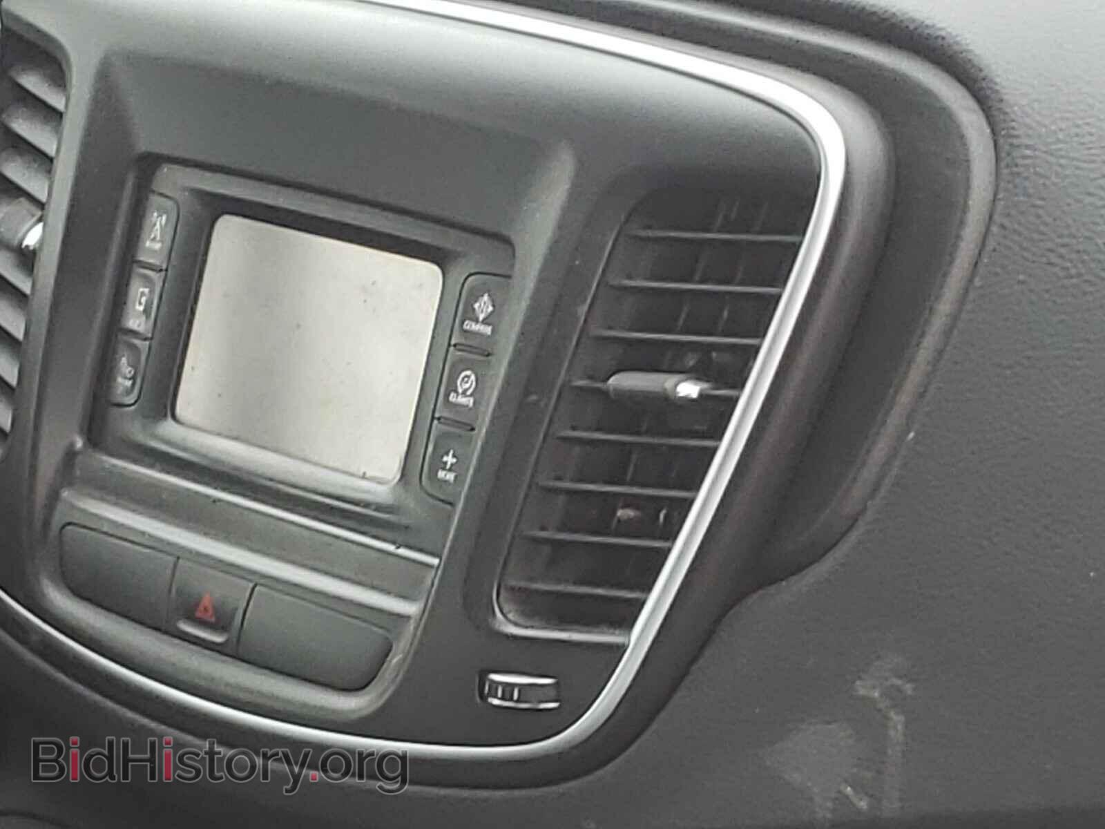 2015 CHRYSLER 200 - VIN: 1C3CCCAB4FN605404 - Photo 9