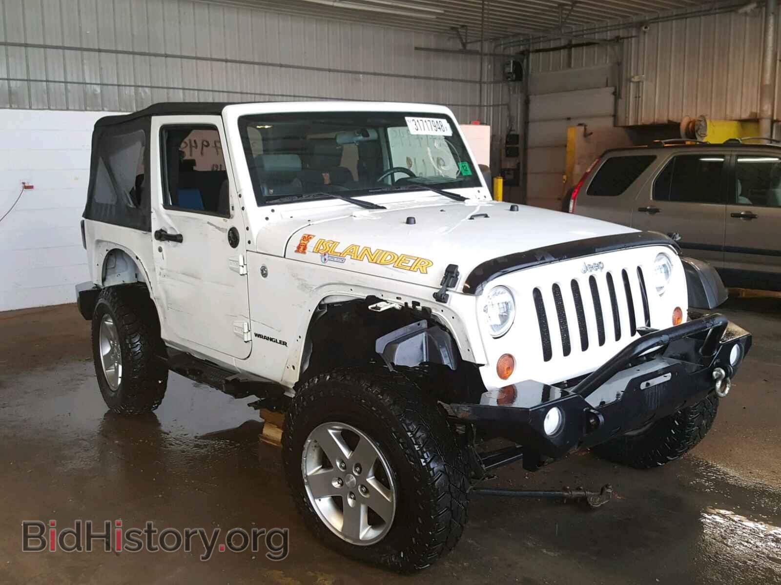 Photo 1J4AA2D17AL157874 - JEEP WRANGLER 2010