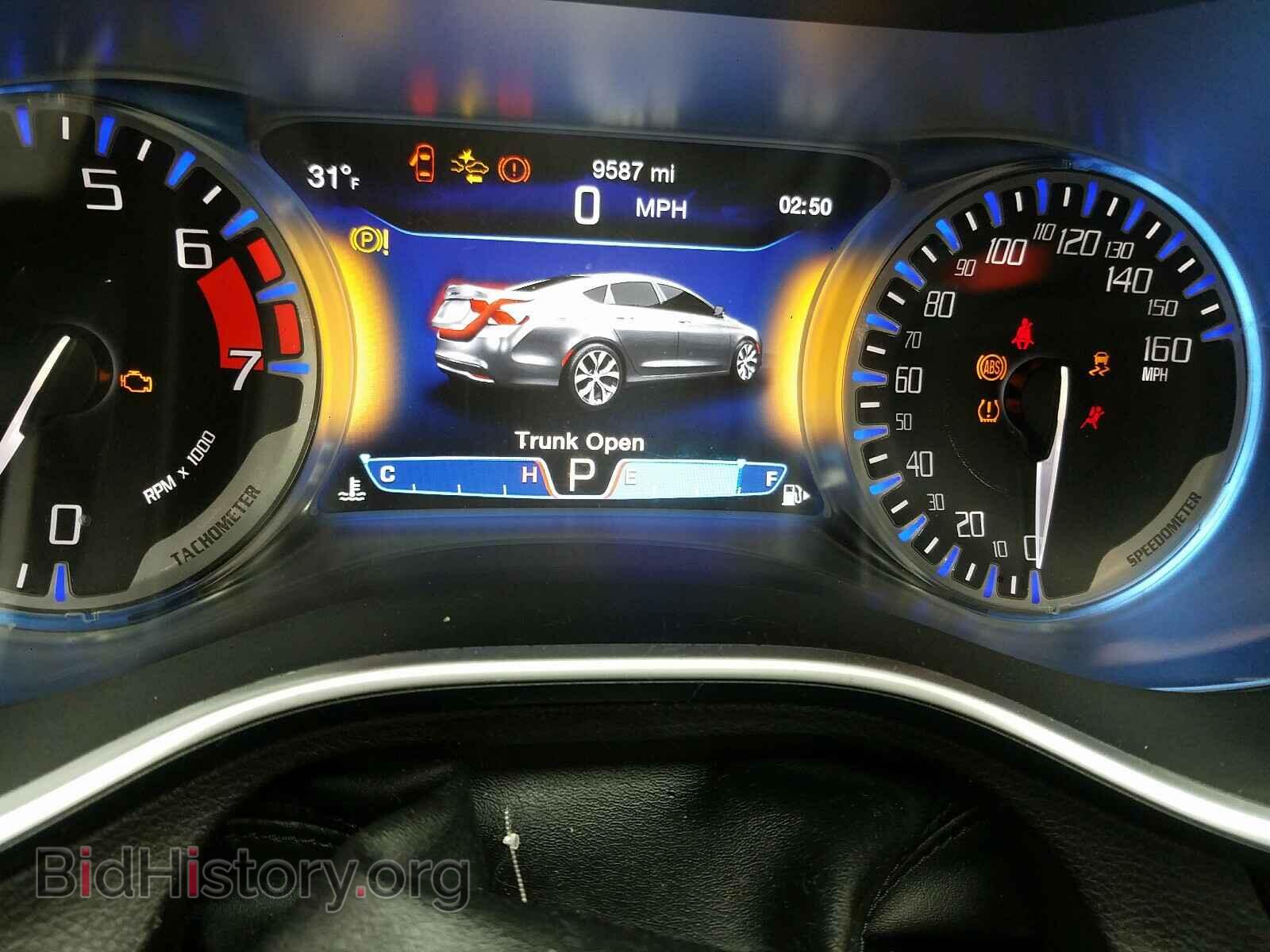 2015 CHRYSLER 200 - VIN: 1C3CCCCG0FN511335 - Photo 8