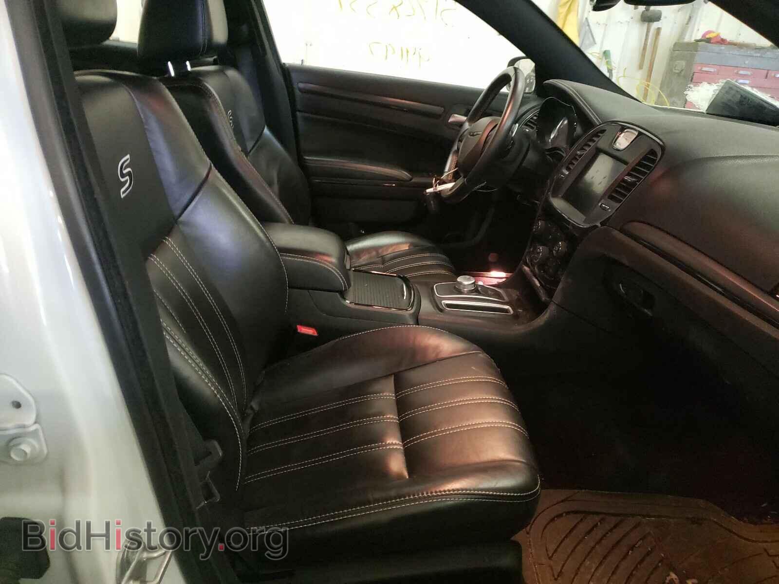 2016 CHRYSLER 300 - VIN: 2C3CCAGG8GH248651 - Фото 5