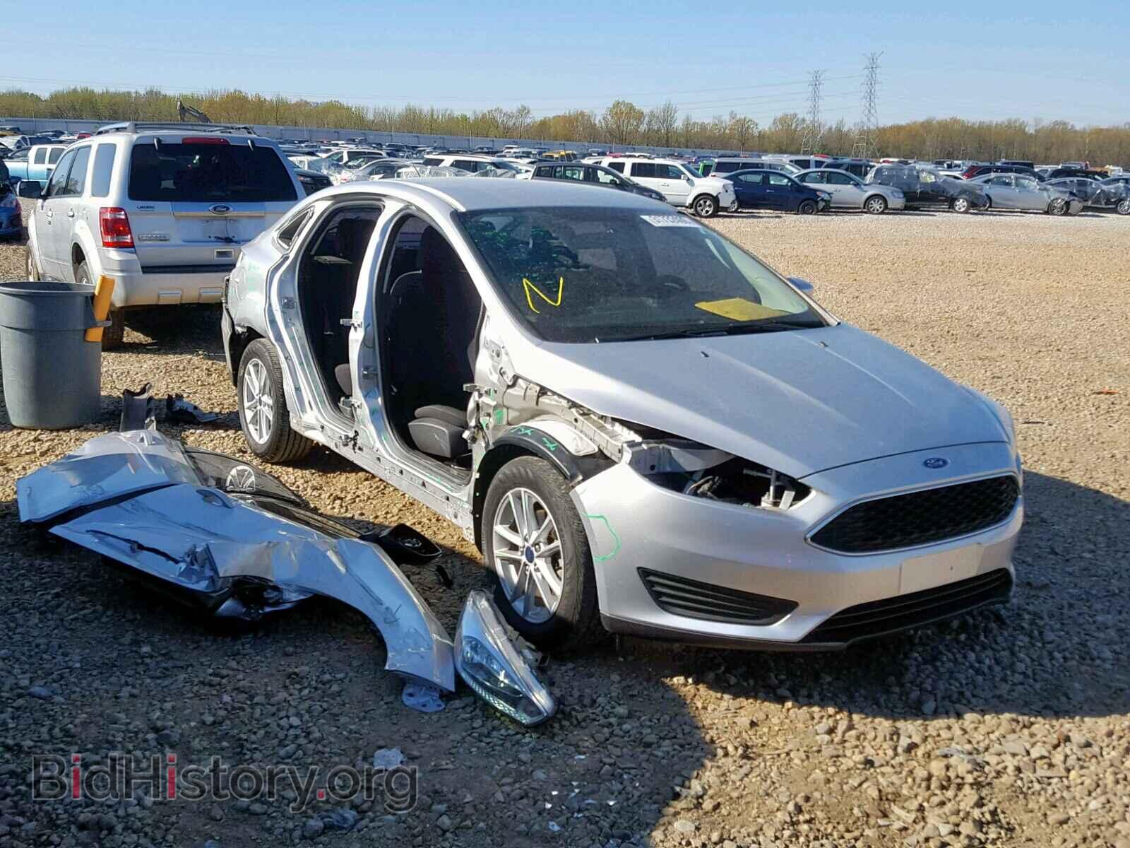 Фотография 1FADP3F28HL201930 - FORD FOCUS SE 2017