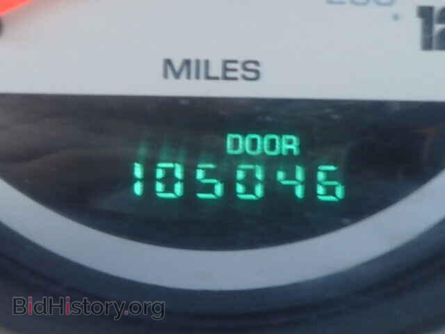 2005 Dodge NEON (VIN 1B3ES56C55D179975) — photo 8 of 10