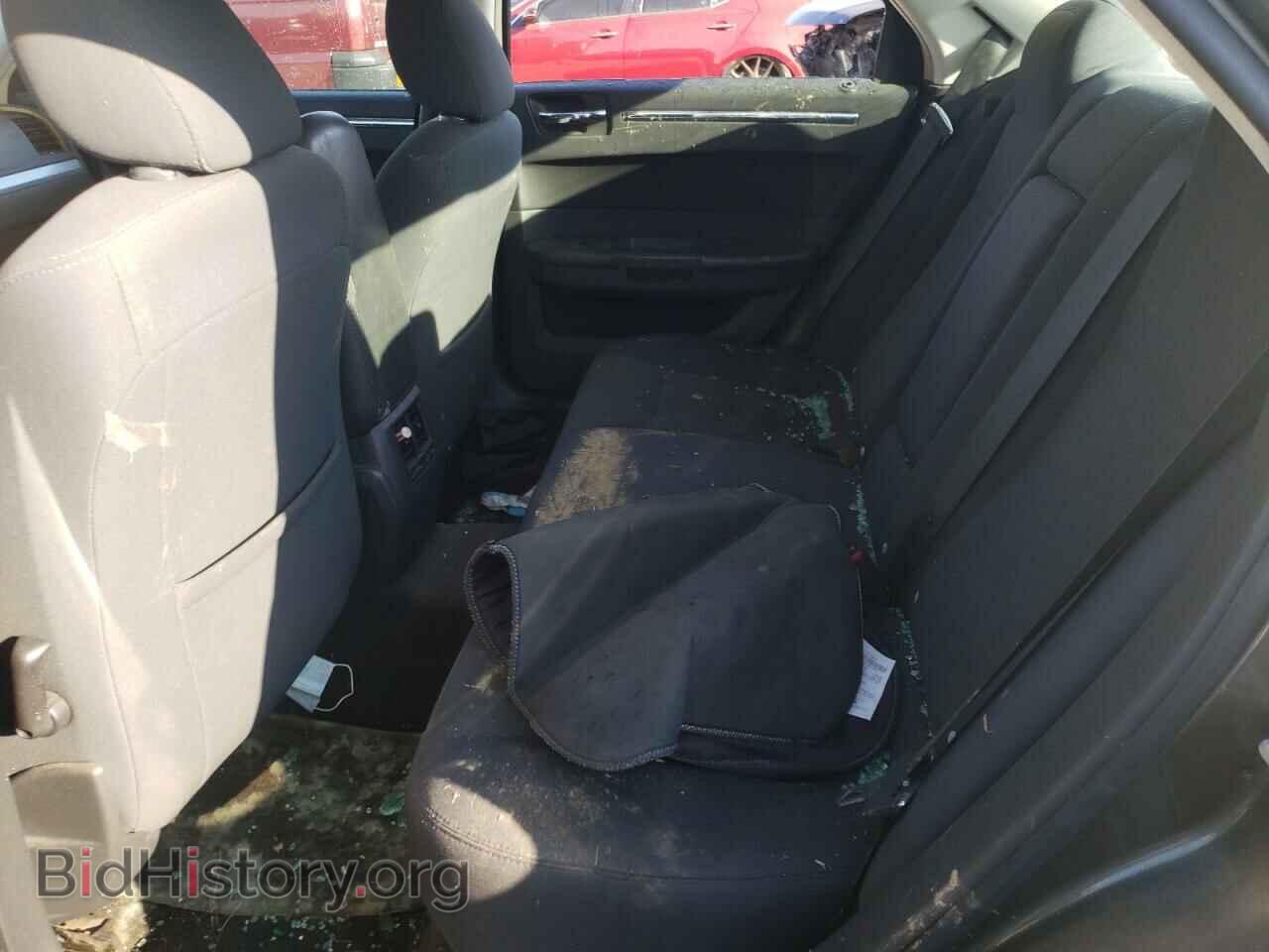 2010 CHRYSLER 300 - VIN: 2C3CA4CD0AH173745 - Фото 6