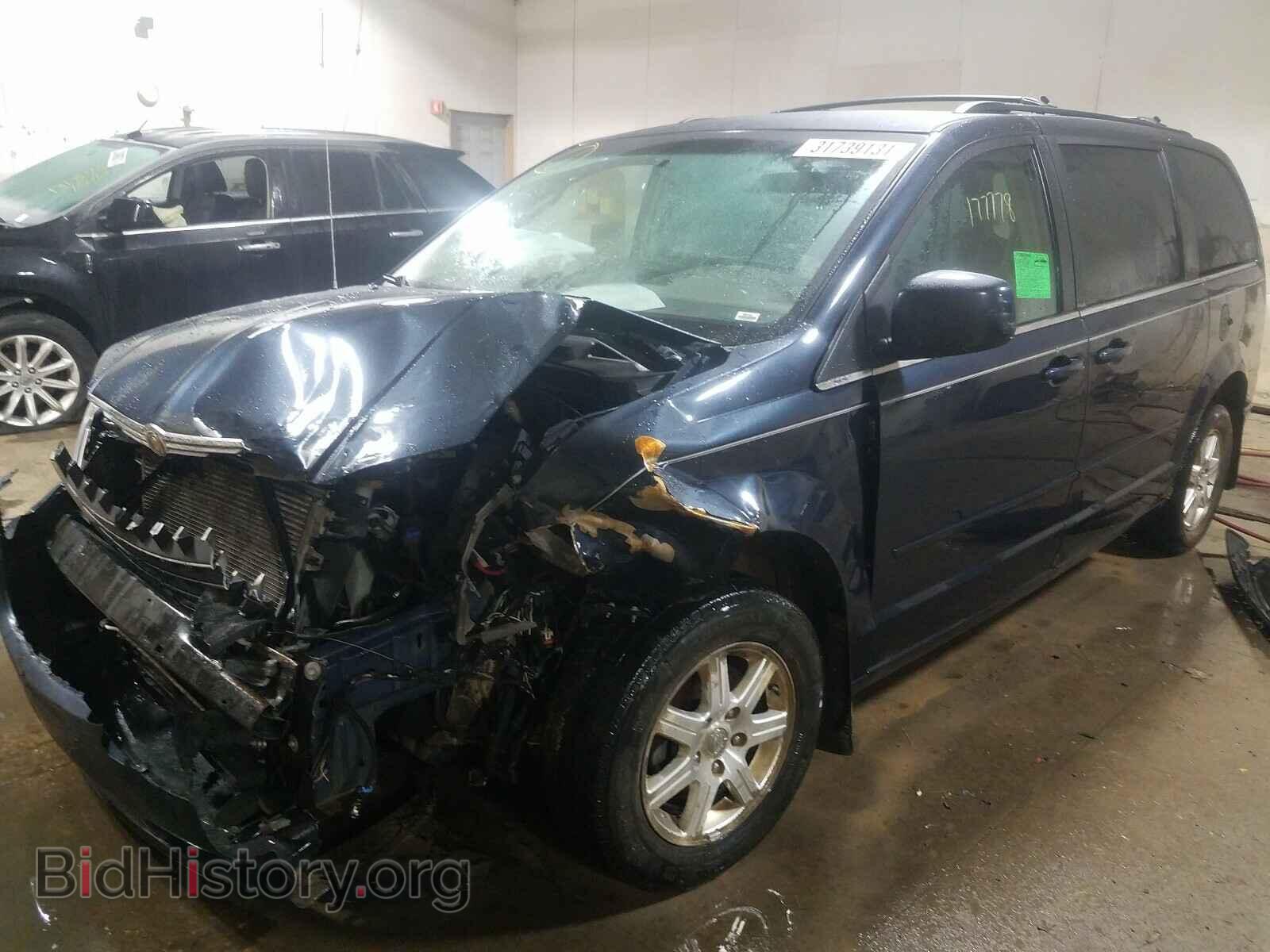 2008 CHRYSLER MINIVAN - VIN: 2A8HR54P48R774355 - Фото 2