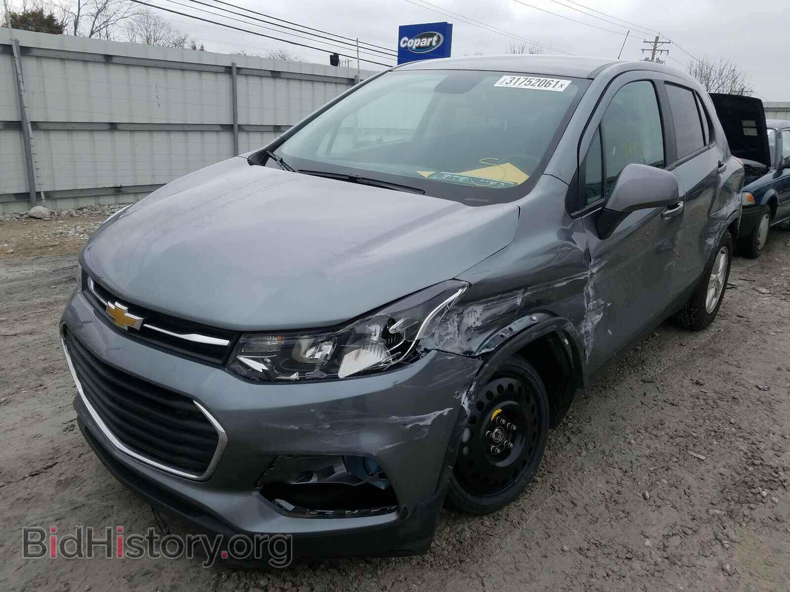 2020 CHEVROLET TRAX - VIN: 3GNCJKSB5LL209737 - Фото 2