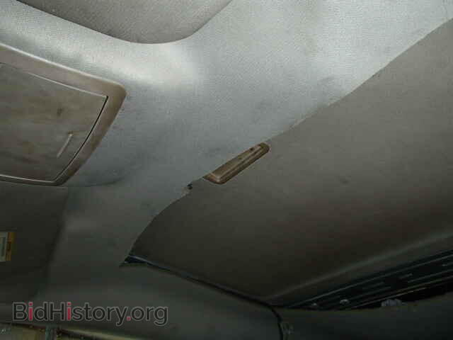 2005 Dodge MAGNUM (VIN 2D4GV58285H683073) — photo 9 of 10