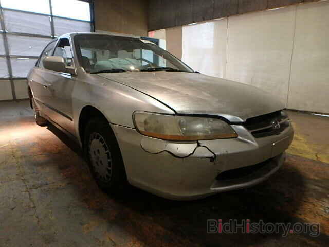 Photo 1HGCG5642XA063607 - HONDA ACCORD 1999