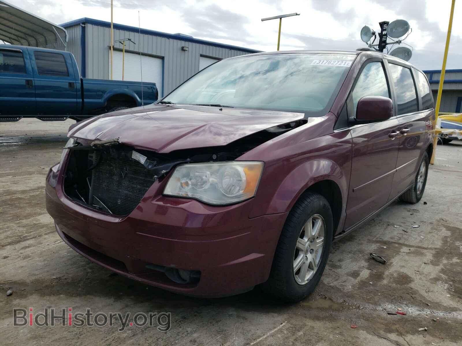 2008 CHRYSLER MINIVAN - VIN: 2A8HR54P98R731937 - Фото 2