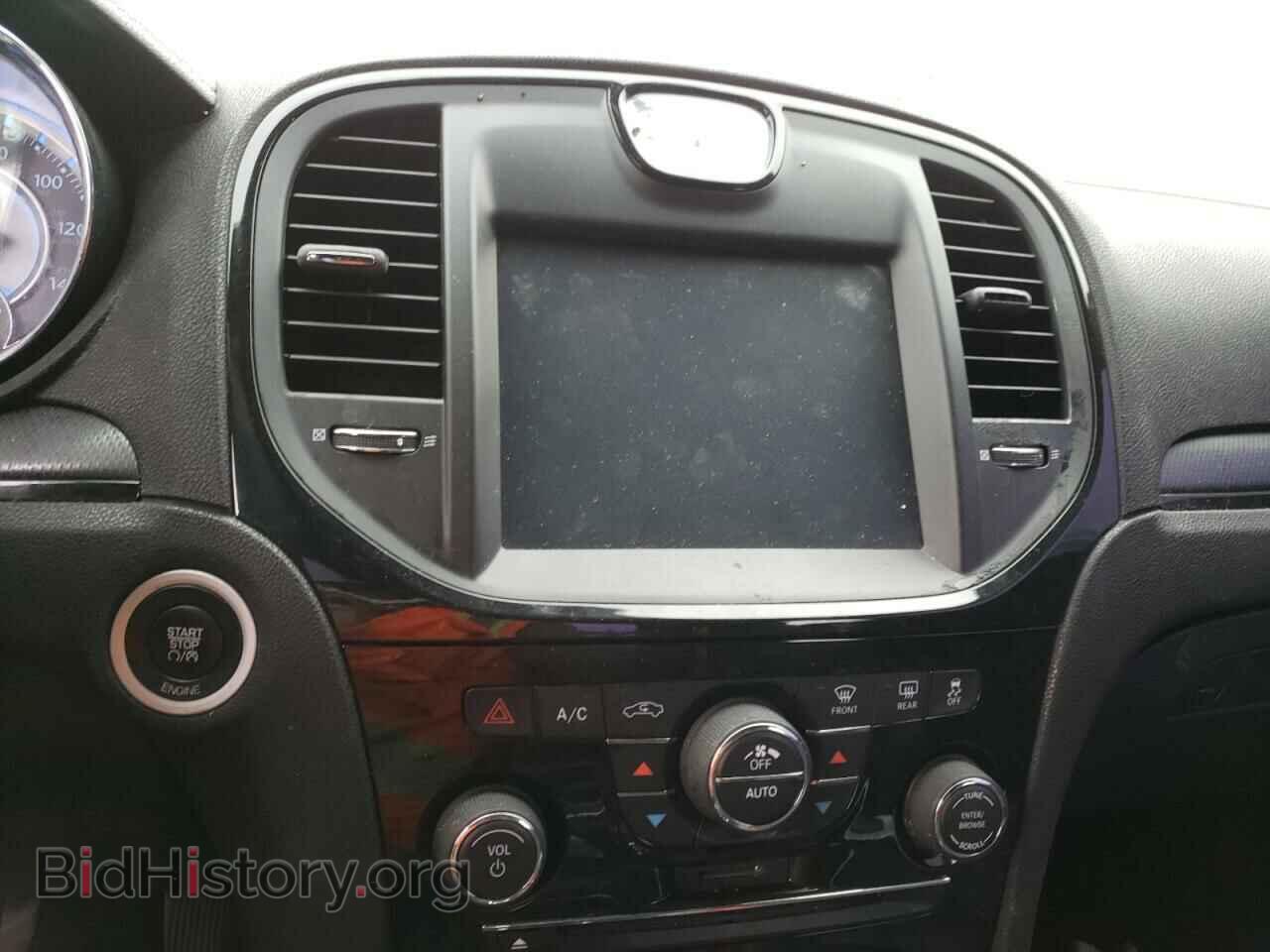 2014 CHRYSLER 300 - VIN: 2C3CCABG3EH206974 - Фото 9