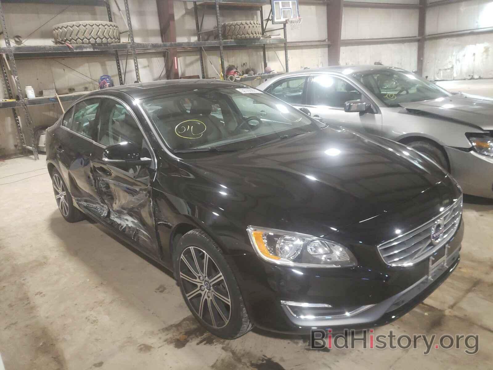 Photo LYV402HK3HB151366 - VOLVO S60 2017