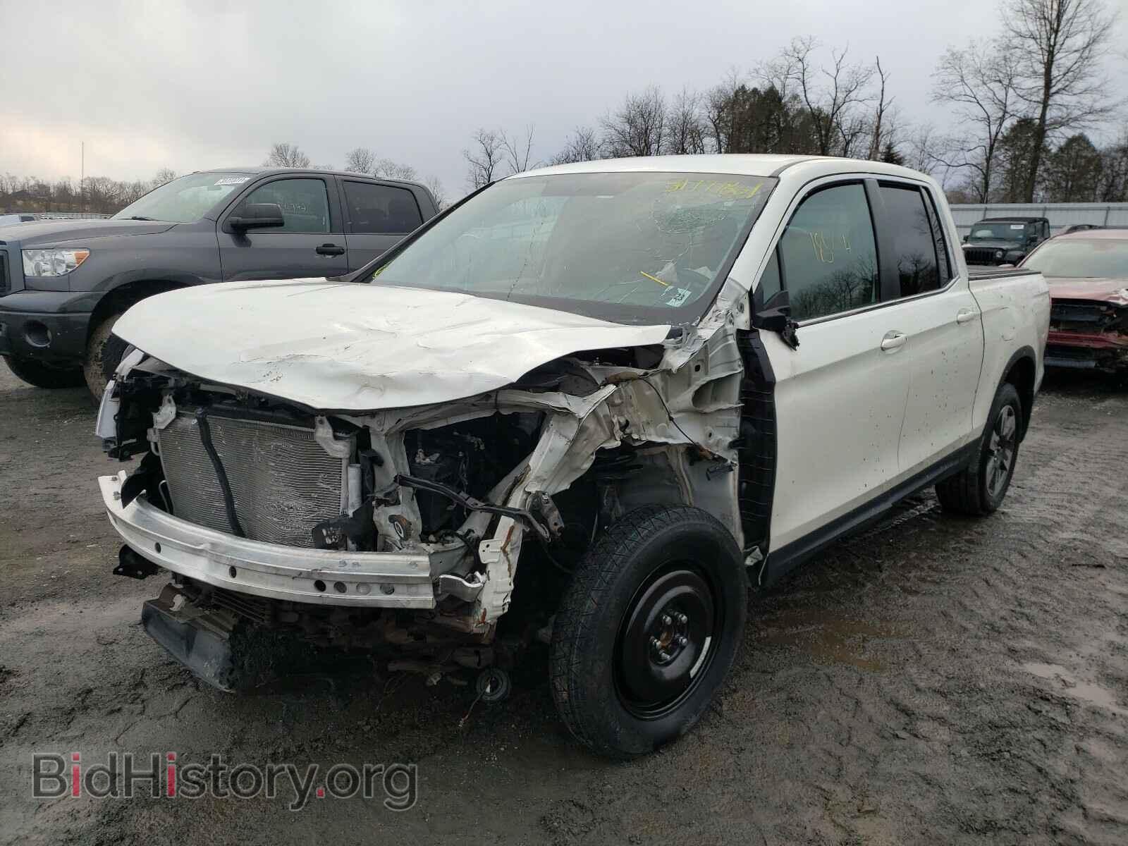 2017 HONDA RIDGELINE - VIN: 5FPYK3F6XHB037832 - Фото 2
