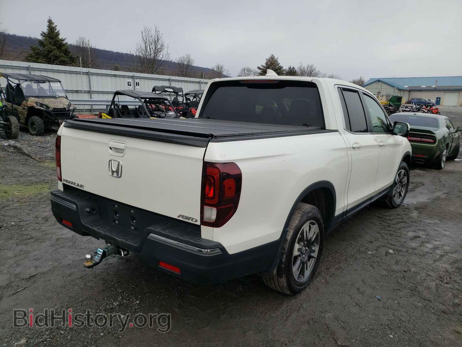 2017 HONDA RIDGELINE - VIN: 5FPYK3F6XHB037832 - Фото 4