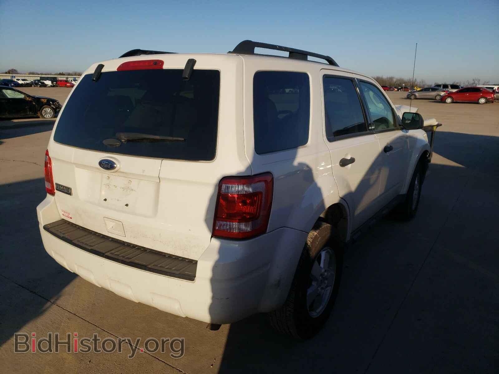 2011 FORD ESCAPE - VIN: 1FMCU0D73BKC51073 - Фото 4
