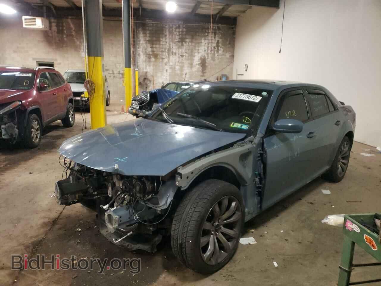 2014 CHRYSLER 300 - VIN: 2C3CCABG5EH352065 - Фото 2