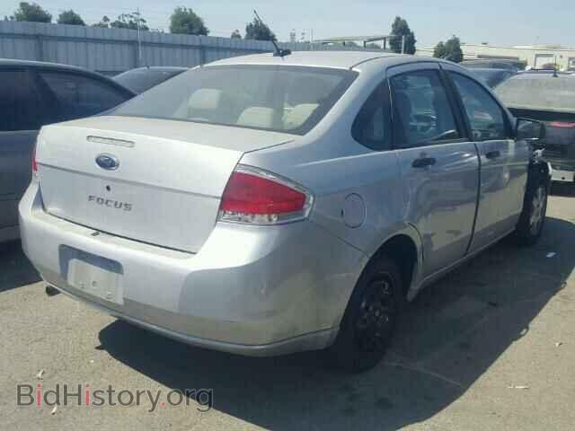 2009 FORD FOCUS - VIN: 1FAHP34NX9W212233 - Photo 4