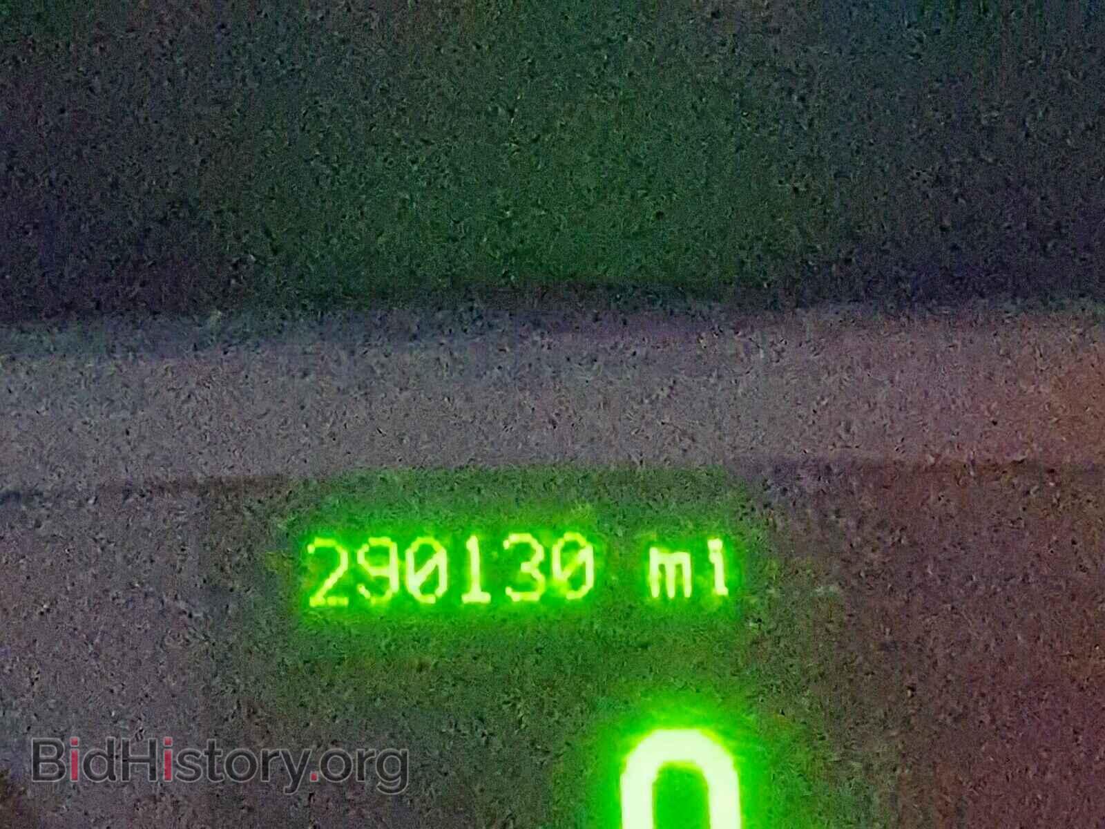 2011 FORD CROWN VIC - VIN: 2FABP7EV4BX145103 - Фото 8