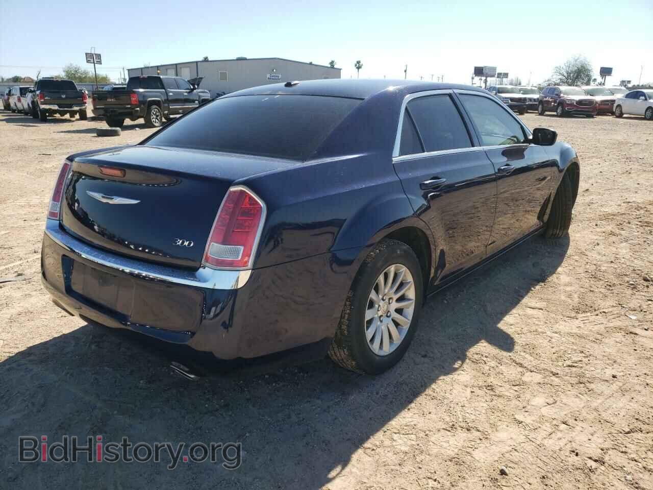 2014 CHRYSLER 300 - VIN: 2C3CCAAG5EH105680 - Фото 4