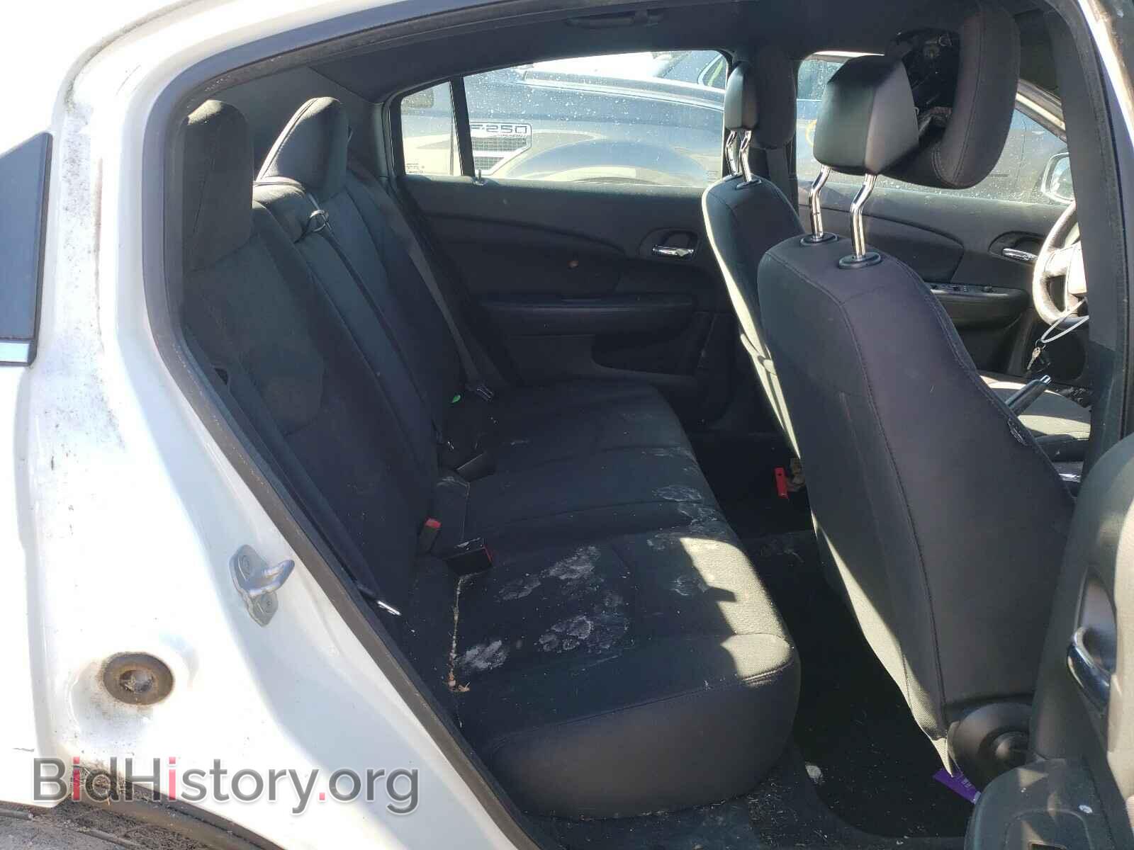 2014 CHRYSLER 200 - VIN: 1C3CCBAB7EN124488 - Фото 6