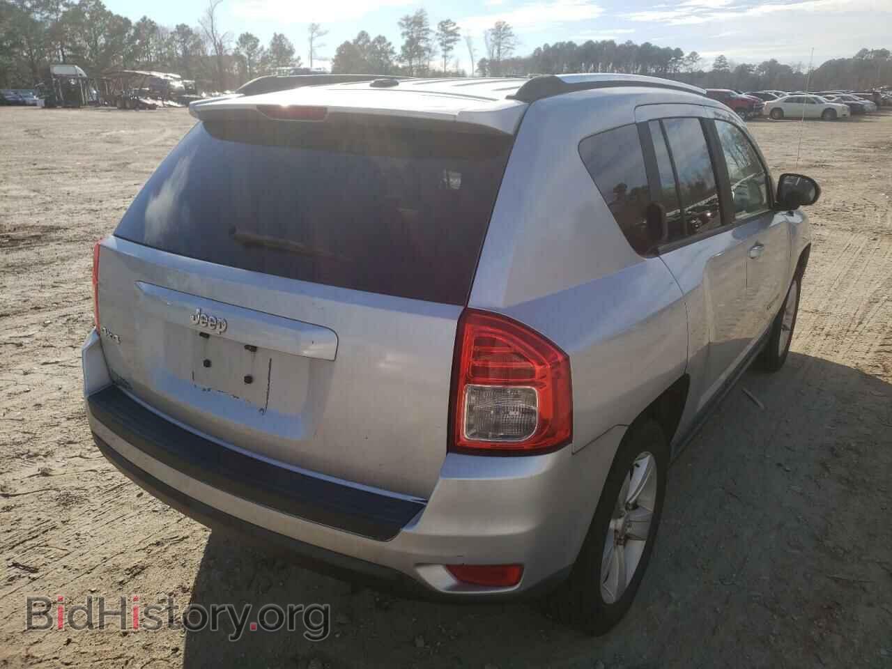 2011 JEEP COMPASS - VIN: 1J4NF1FB5BD216614 - Photo 4