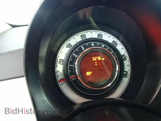 2013 FIAT 500 - VIN: 3C3CFFAR2DT752842 - Фото 8