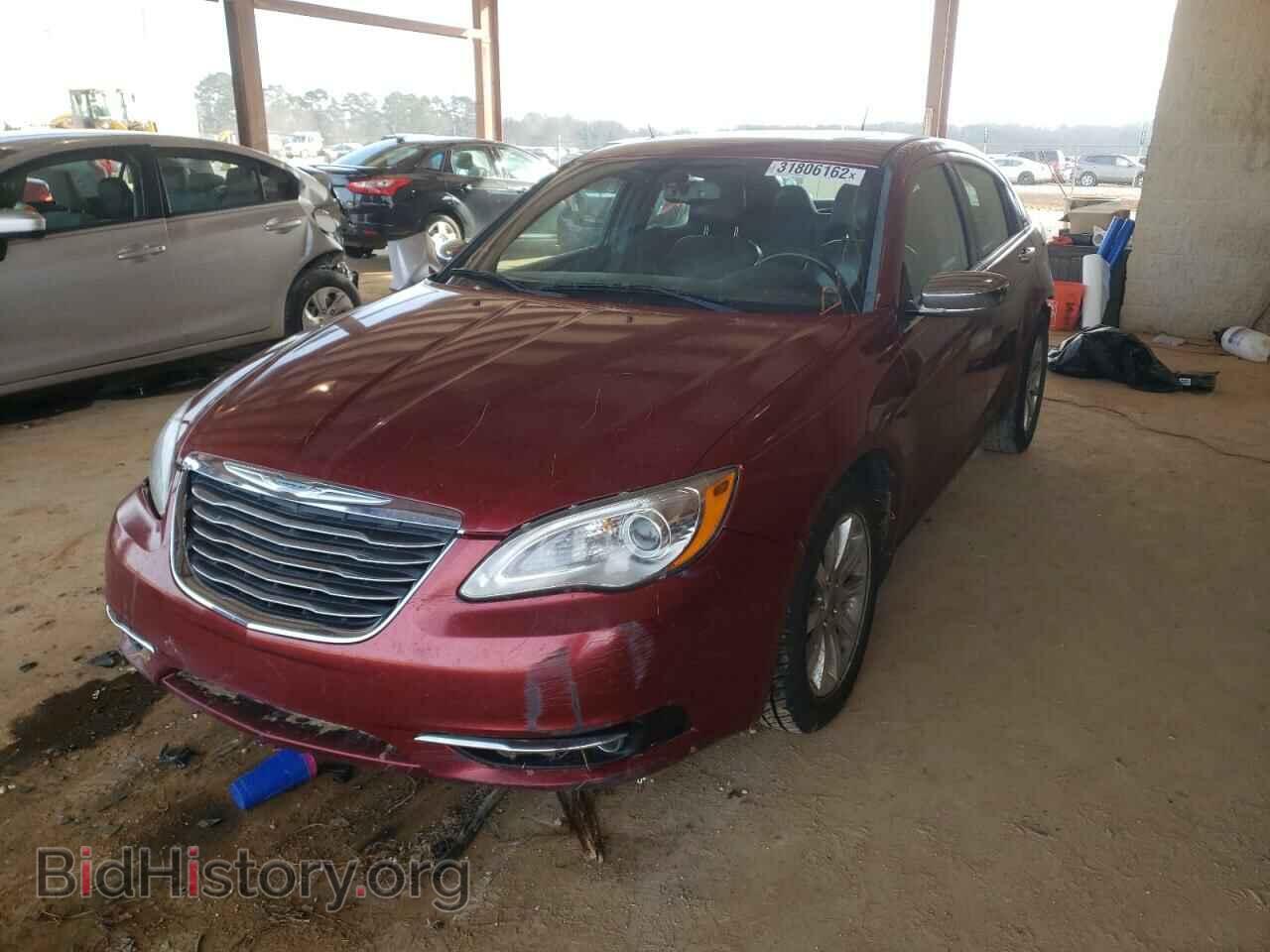 2013 CHRYSLER 200 - VIN: 1C3CCBCG7DN511131 - Фото 2