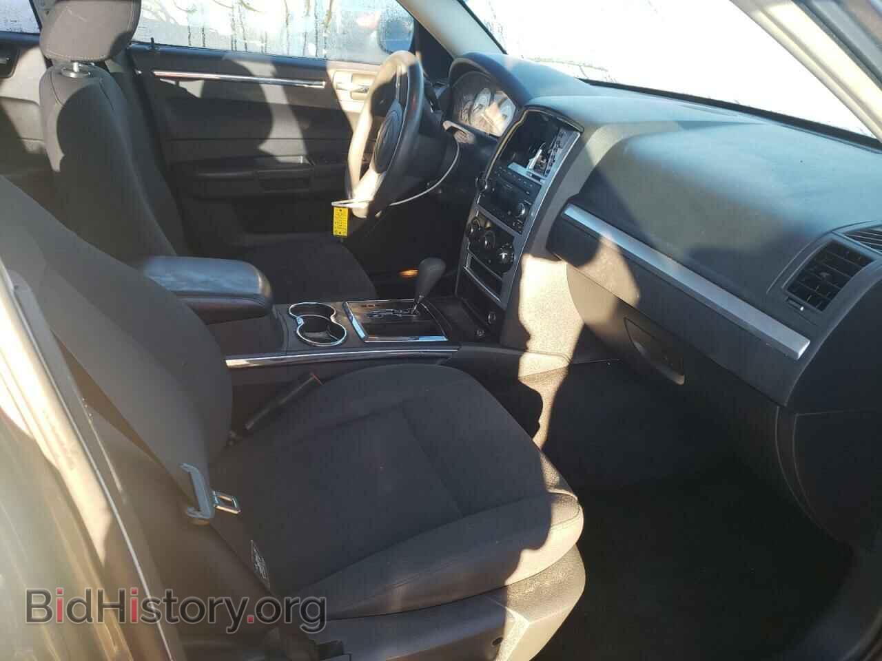 2010 CHRYSLER 300 - VIN: 2C3CA4CD5AH318844 - Фото 5