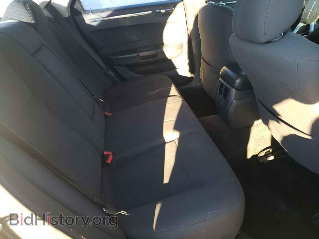2010 CHRYSLER 300 - VIN: 2C3CA4CD5AH318844 - Фото 6