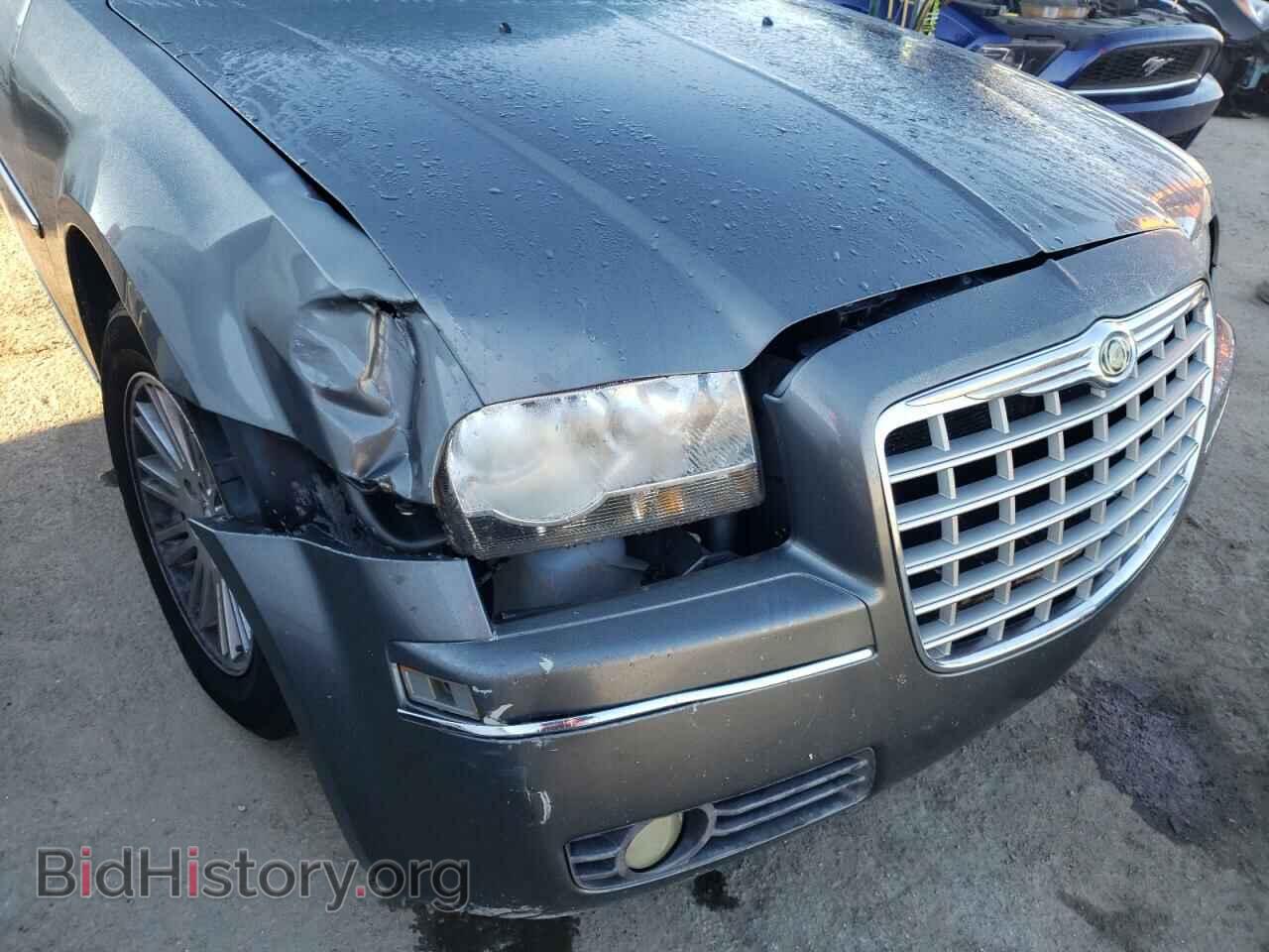 2010 CHRYSLER 300 - VIN: 2C3CA4CD5AH318844 - Фото 9