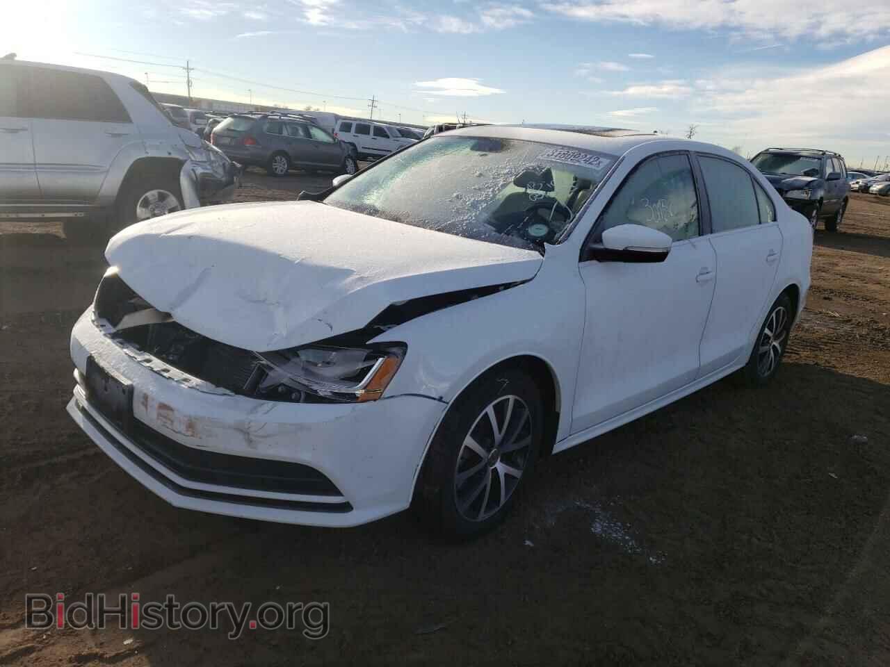 2017 VOLKSWAGEN JETTA - VIN: 3VWDB7AJ2HM271305 - Фото 2