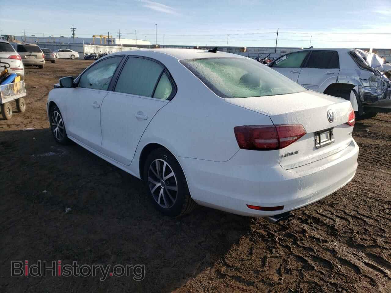 2017 VOLKSWAGEN JETTA - VIN: 3VWDB7AJ2HM271305 - Фото 3