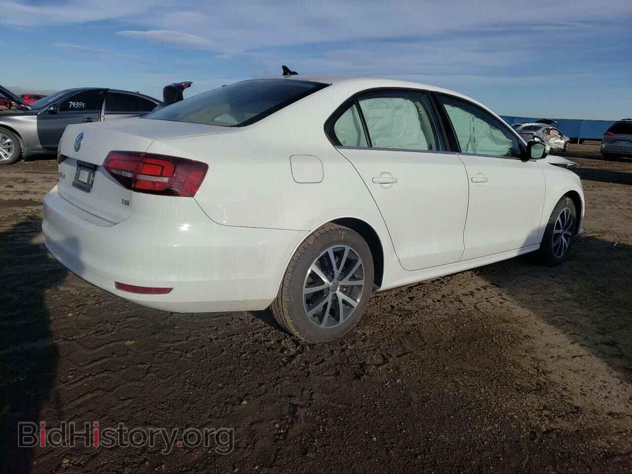 2017 VOLKSWAGEN JETTA - VIN: 3VWDB7AJ2HM271305 - Фото 4