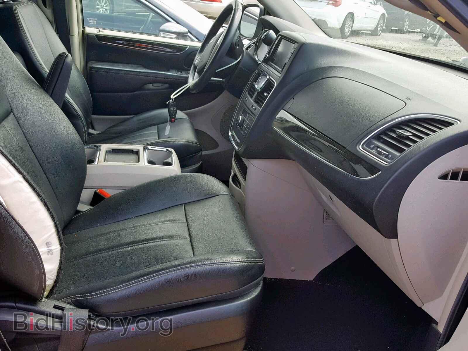 2015 CHRYSLER TOWN & COU - VIN: 2C4RC1BG7FR521701 - Фото 5