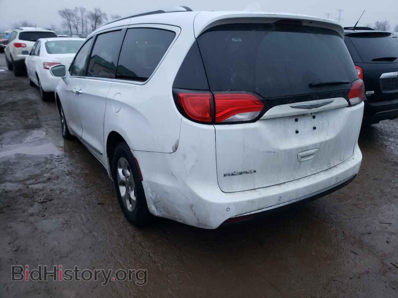 2017 CHRYSLER PACIFICA - VIN: 2C4RC1EG3HR745630 - Фото 3