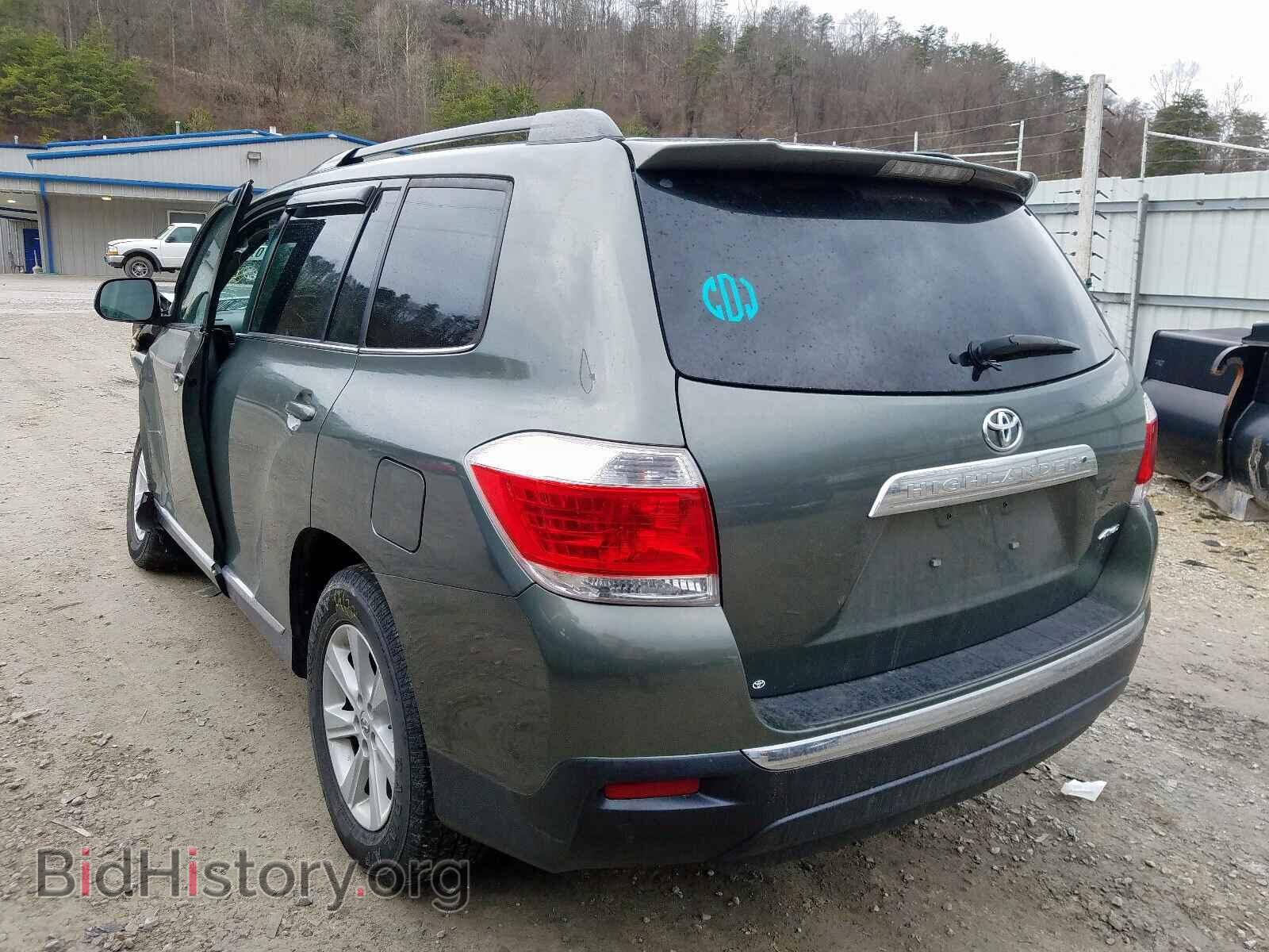 2013 Toyota HIGHLANDER (VIN 5TDBK3EH8DS228088) — фото 3 из 10