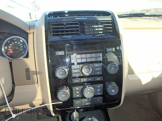 2011 FORD ESCAPE - VIN: 1FMCU0EG5BKC60100 - Photo 9