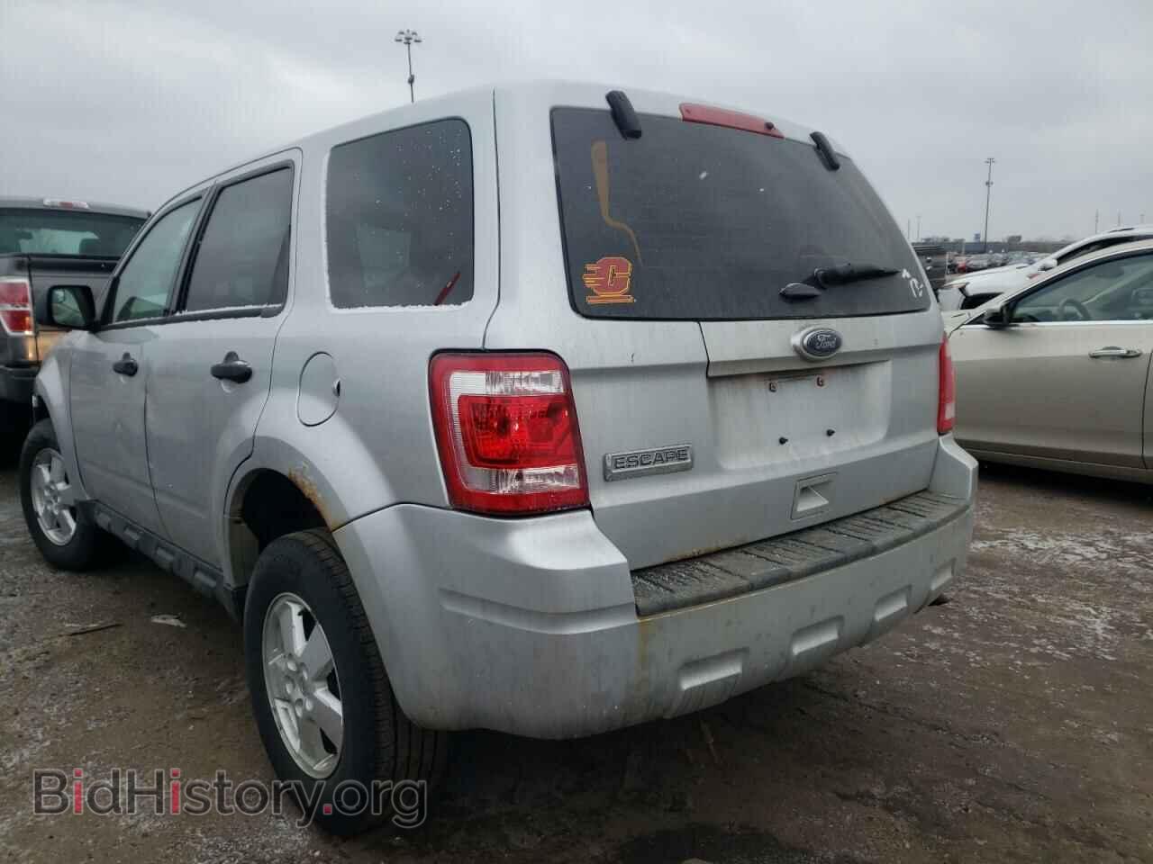 2011 FORD ESCAPE - VIN: 1FMCU0C70BKB52275 - Фото 3