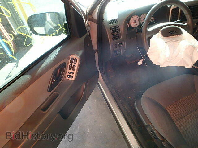 2007 FORD ESCAPE - VIN: 1FMYU03147KA25733 - Фото 10
