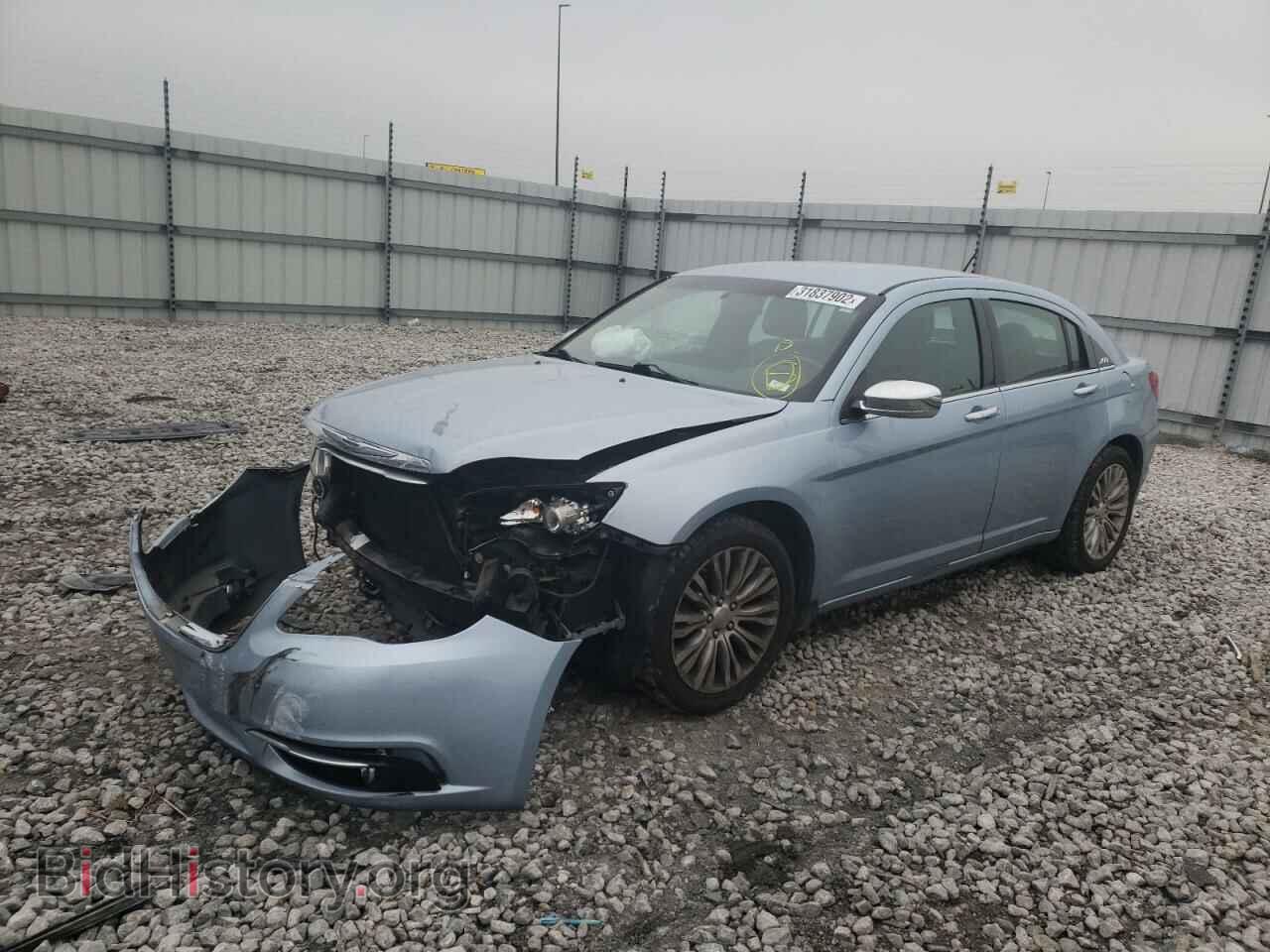 2013 CHRYSLER 200 - VIN: 1C3CCBCG4DN520790 - Фото 2