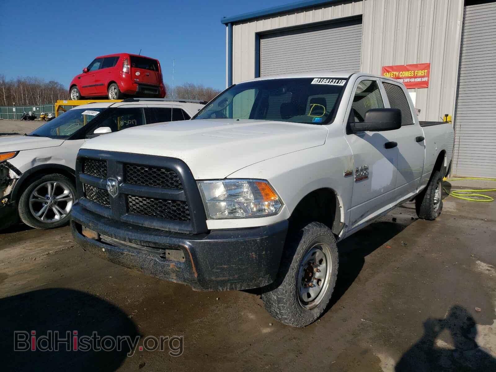 2017 RAM 2500 - VIN: 3C6TR5CT6HG551120 - Фото 2