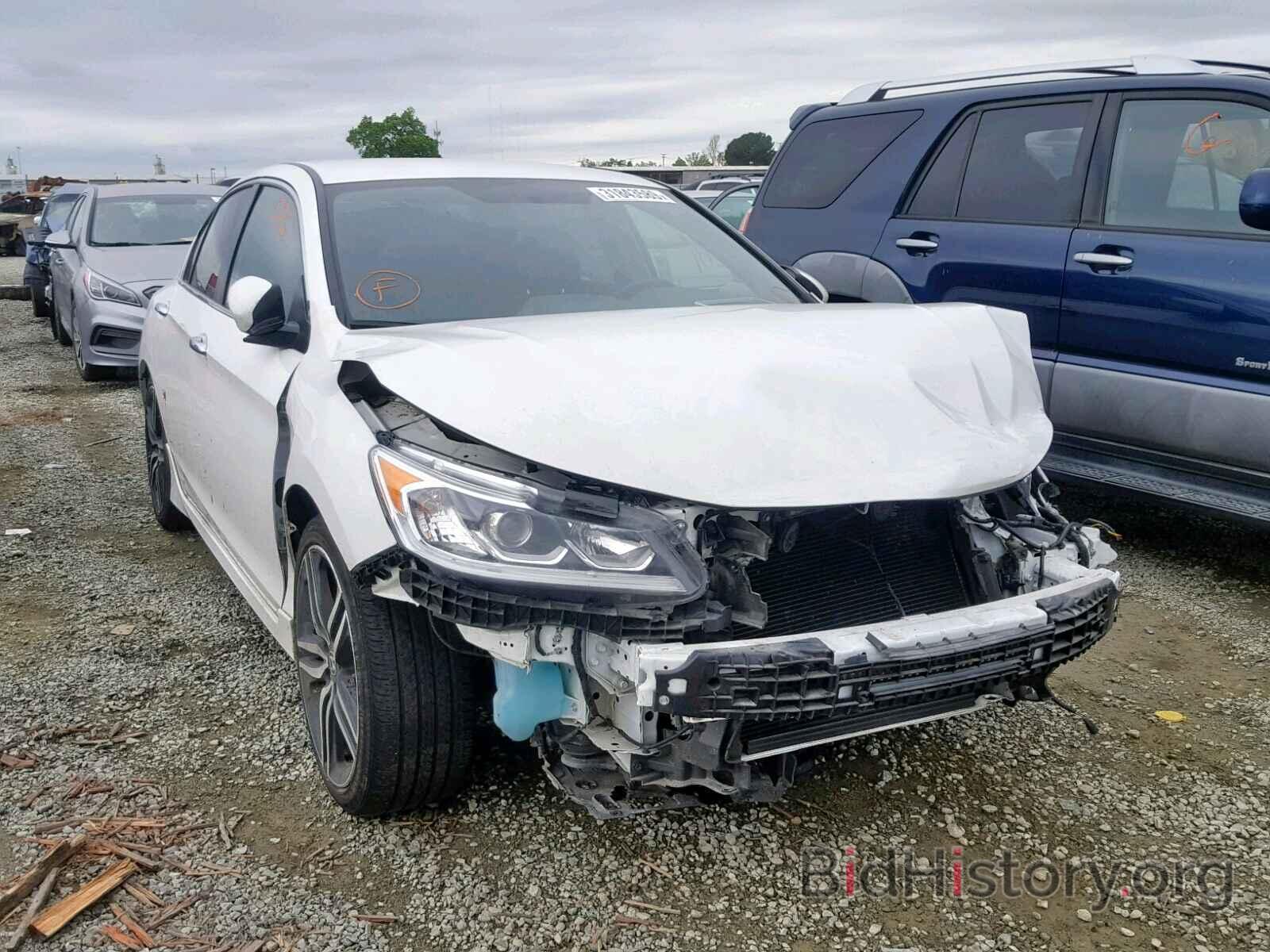 Photo 1HGCR2F16HA059074 - HONDA ACCORD SPO 2017