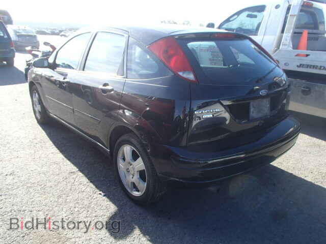 2005 FORD FOCUS - VIN: 3FAHP37N35R118008 - Фото 3
