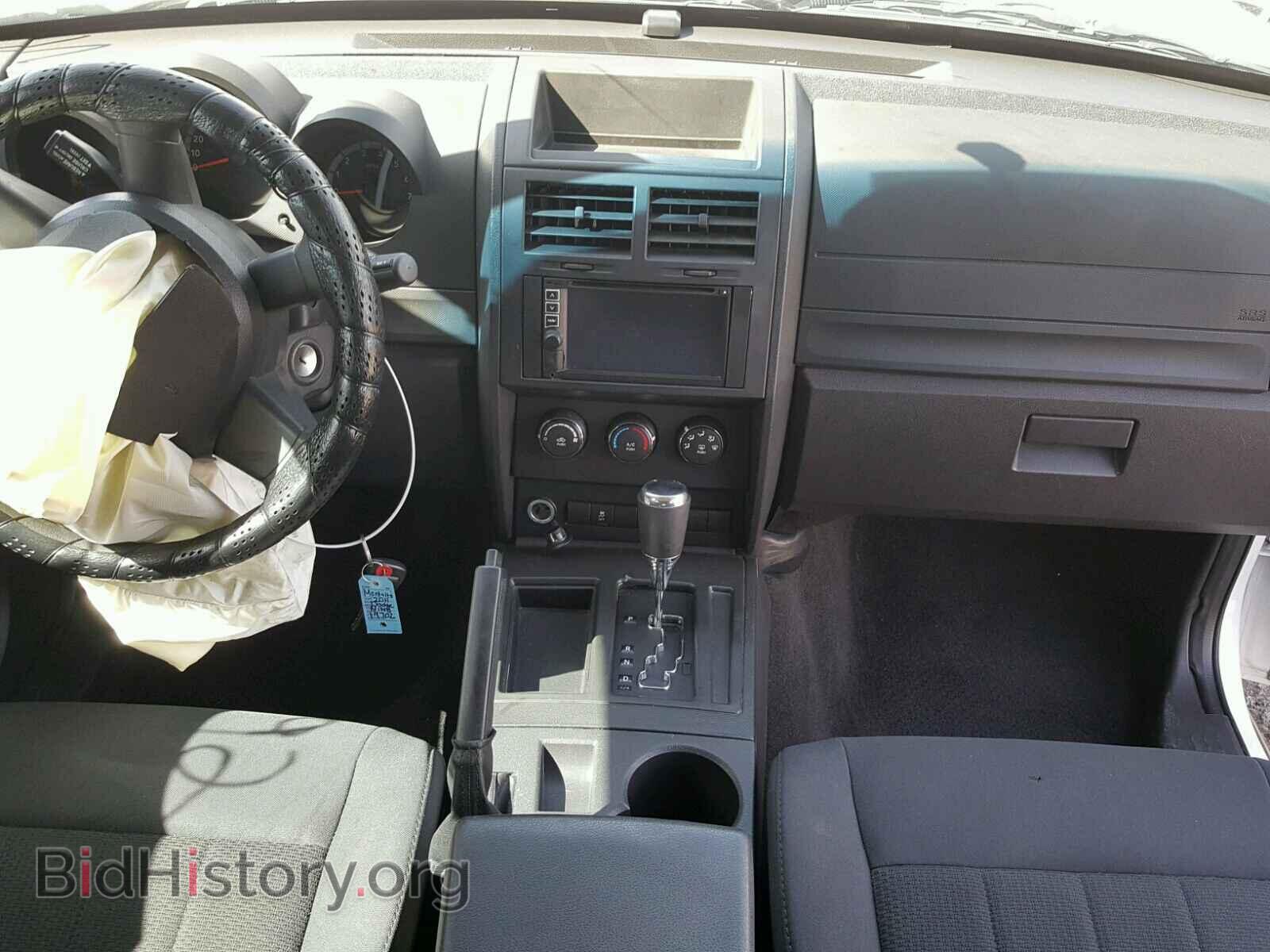 2011 DODGE NITRO - VIN: 1D4PT4GX6BW585279 - Photo 9