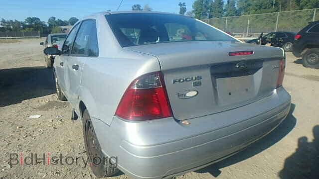 2005 FORD FOCUS - VIN: 1FAFP34N35W166391 - Фото 3