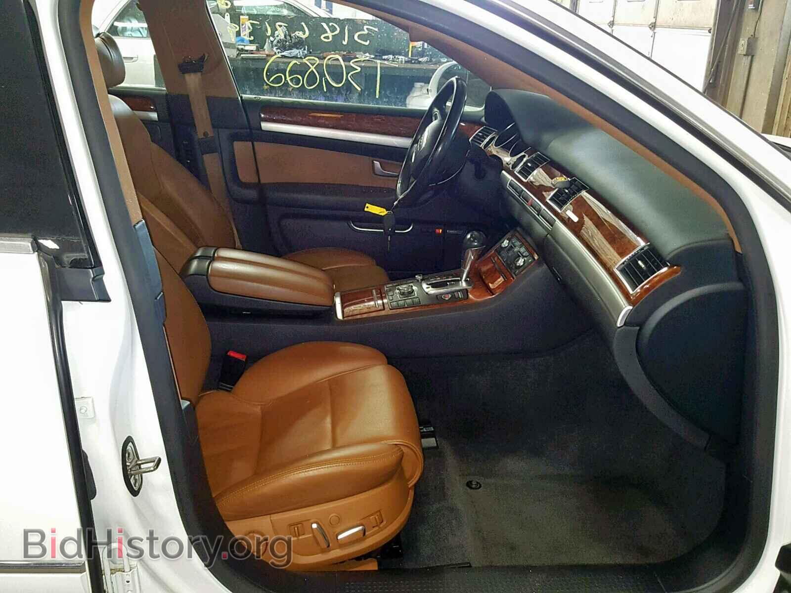 2010 AUDI A8 - VIN: WAURVAFA2AN007533 - Фото 5