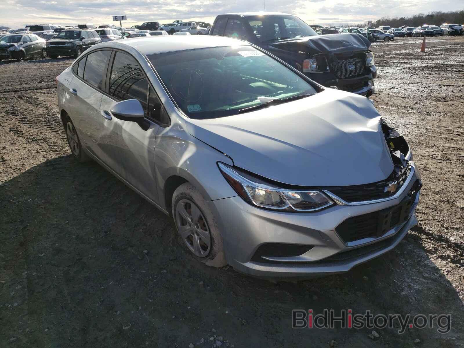 Photo 1G1BC5SM2H7132198 - CHEVROLET CRUZE 2017