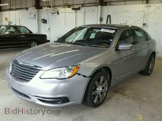 2013 CHRYSLER 200 - VIN: 1C3CCBAB2DN698494 - Photo 2