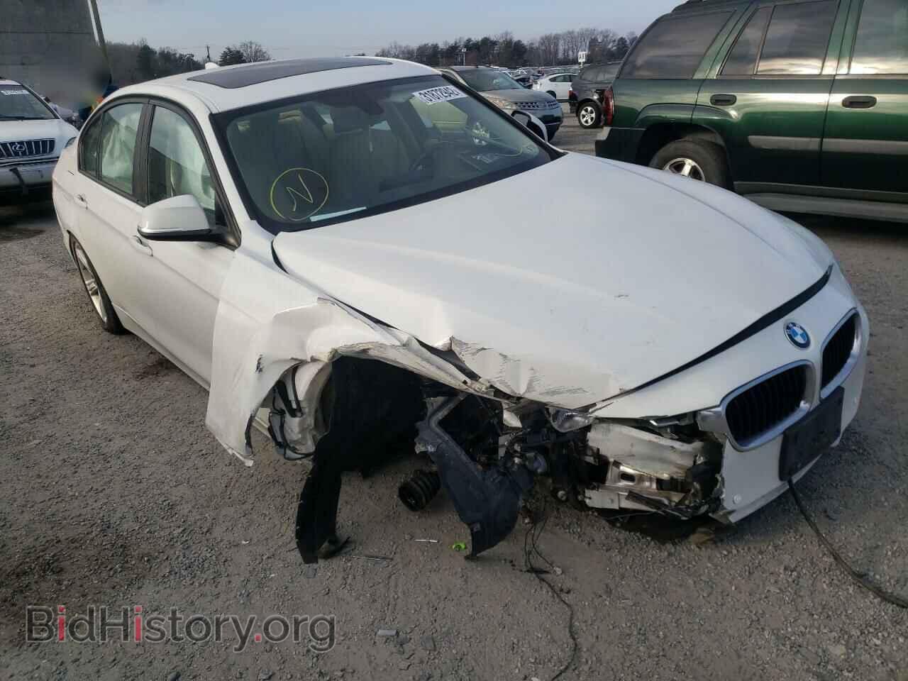 Photo WBA3B5C54DF598024 - BMW 3 SERIES 2013